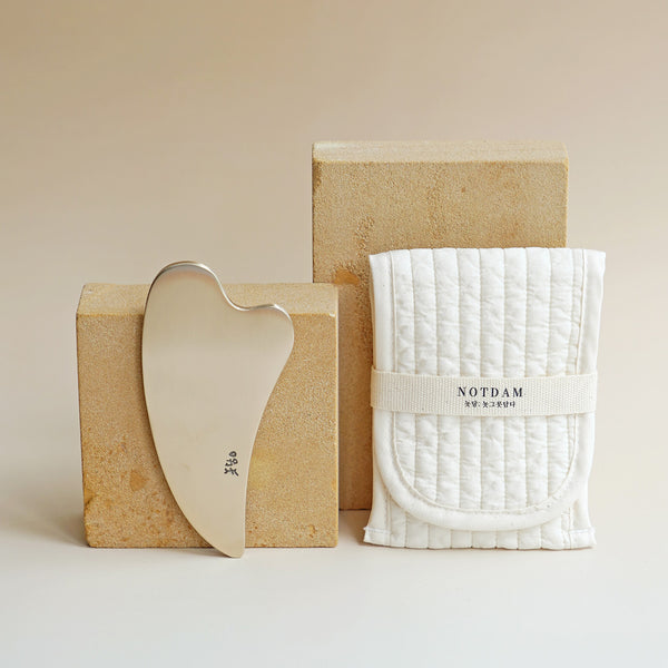 [브랜드 공동구매] 놋담 방짜유기 하트괄사 마사지기 (저고리+멀티오일 증정) | Notdam Heart Gua Sha Massage Set with Pouch & Multi Oil