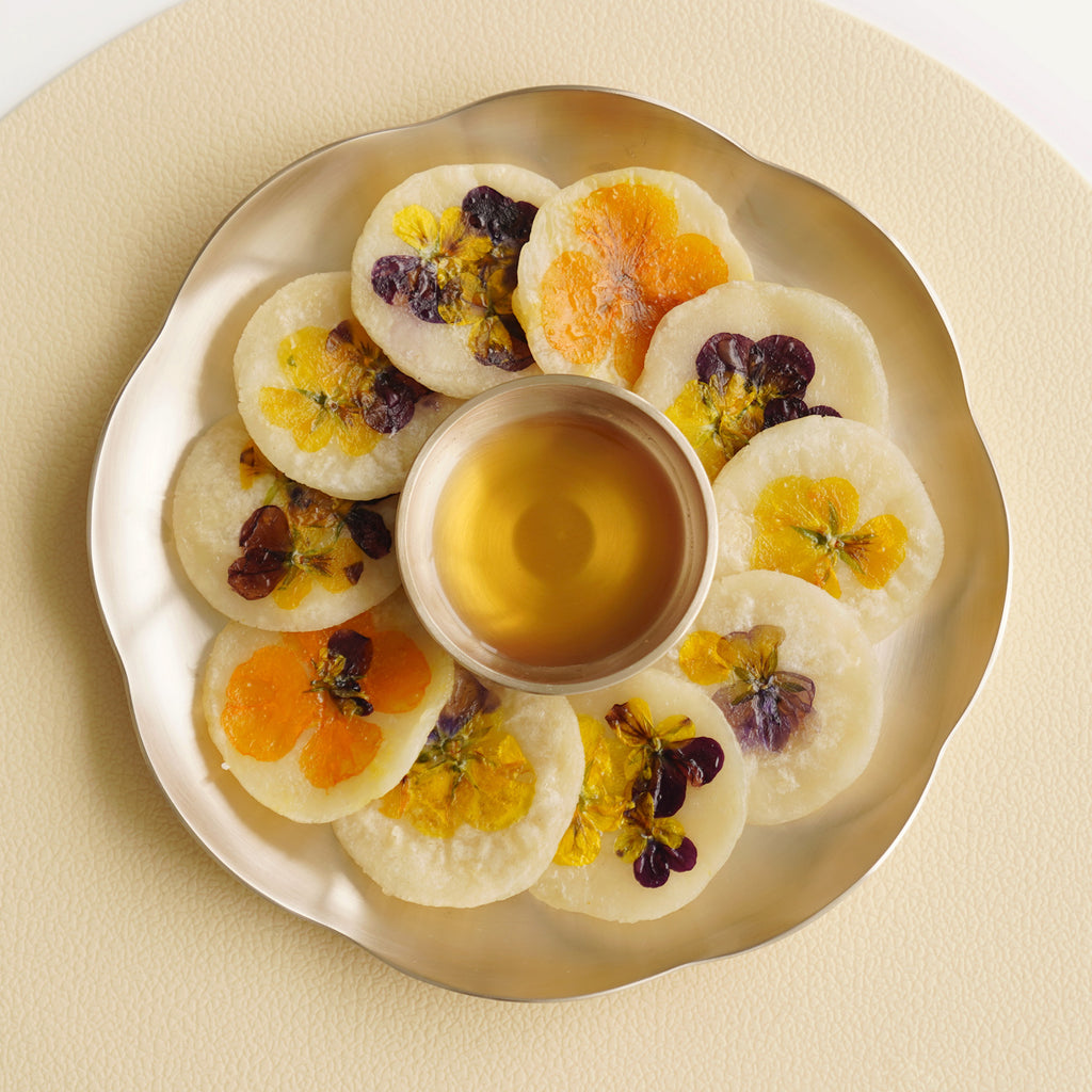 [브랜드 공동구매] 놋담 방짜유기 꽃접시 중 (전용 수세미 증정) | Notdam Flower Plate (Medium)