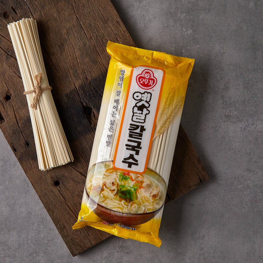 오뚜기 옛날 칼국수 900g | Kalguksu Noodles (Korean Knife-Cut Noodles)